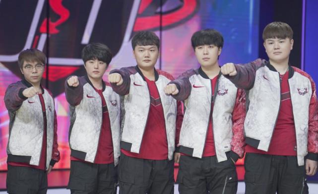 揭露和抵制 揭露和抵制