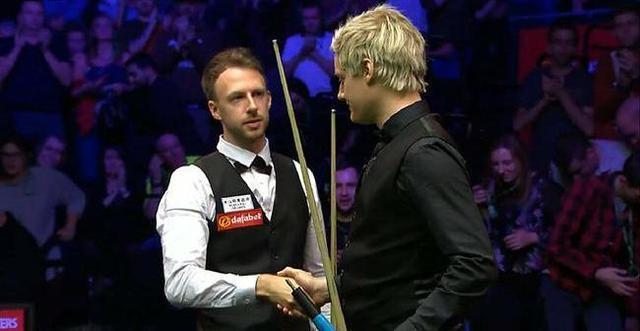 两大足球巨 两大足球巨