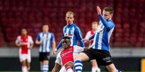 我们更加期 我们更加期