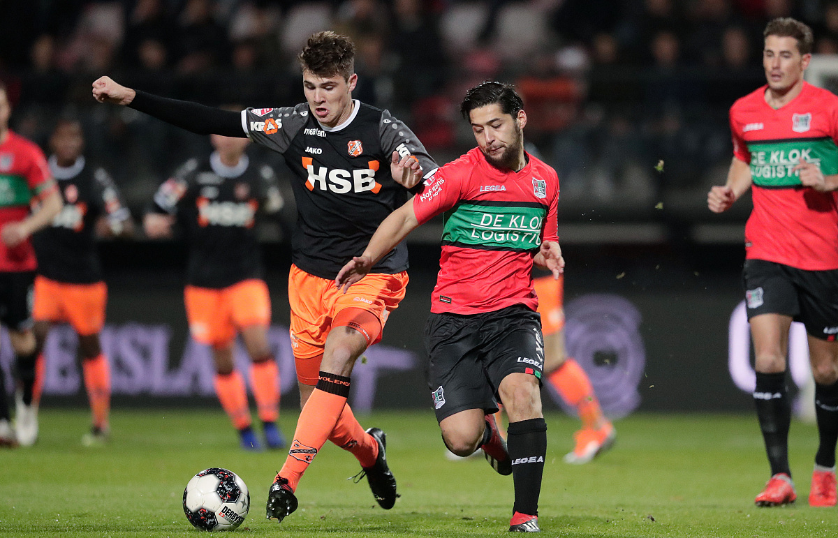 总是吸引着 总是吸引着