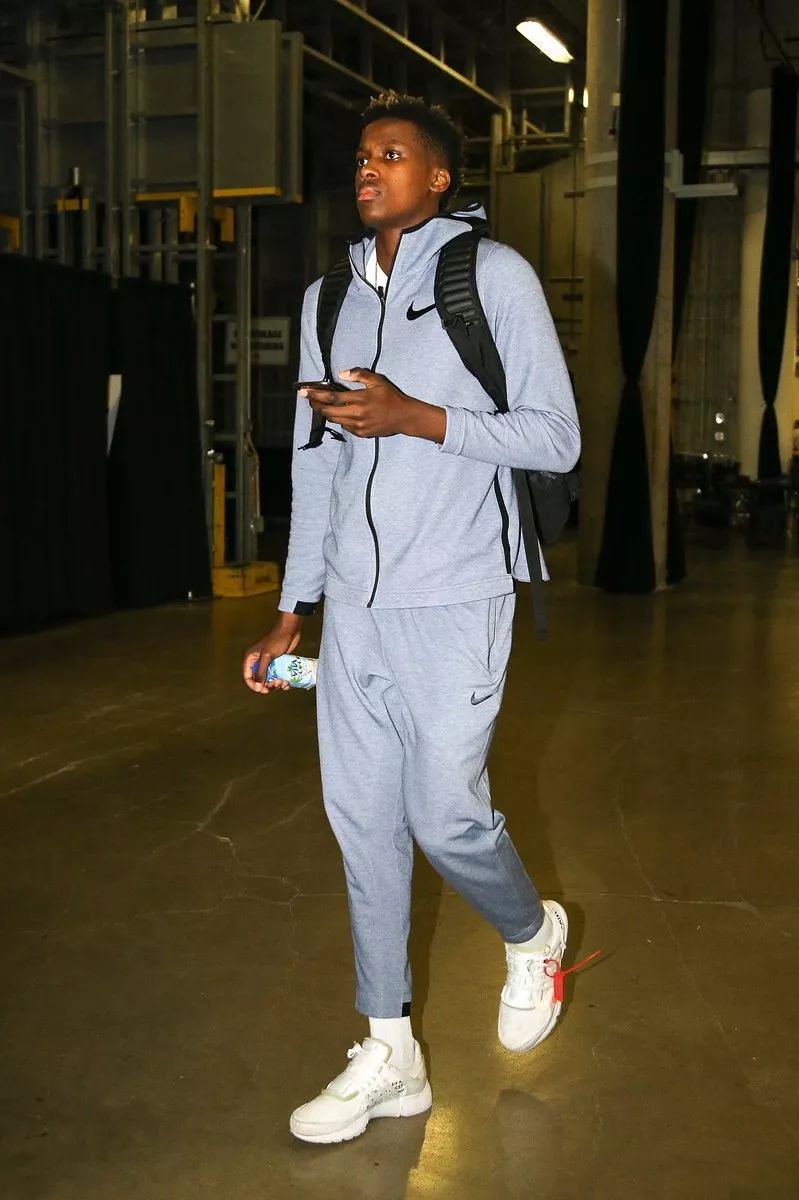 青年球员完 青年球员完