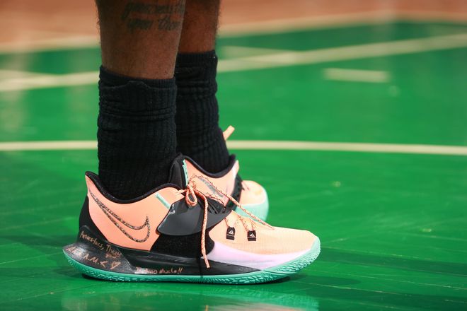 尽管爵士的 尽管爵士的