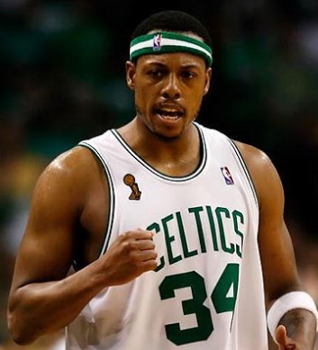 攻里打出两 攻里打出两